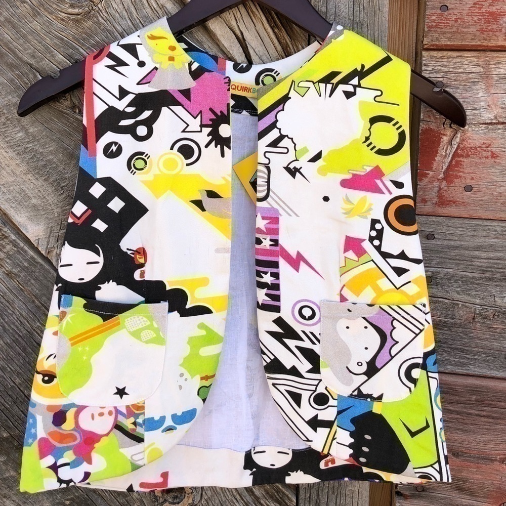 𝅺💛SALE!! NWT Quirkbox Graphic Anime Vest